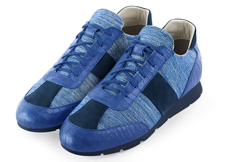 Electric blue two-tone dress sneakers for men. Round toe. Flat rubber soles - Florence KOOIJMAN